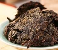 2016 Zhong Cha "Ya Pan Ye Fang" Golden Flowers Fu Brick of Hunan from Yunnan Sourcing