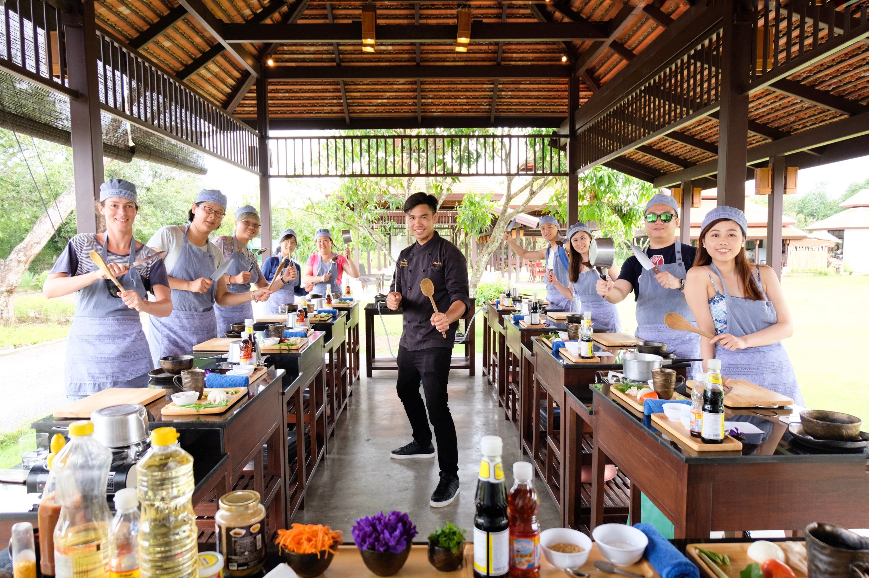 Experience Cooking Class and Tasting Thai Cusine (Join-in tour)