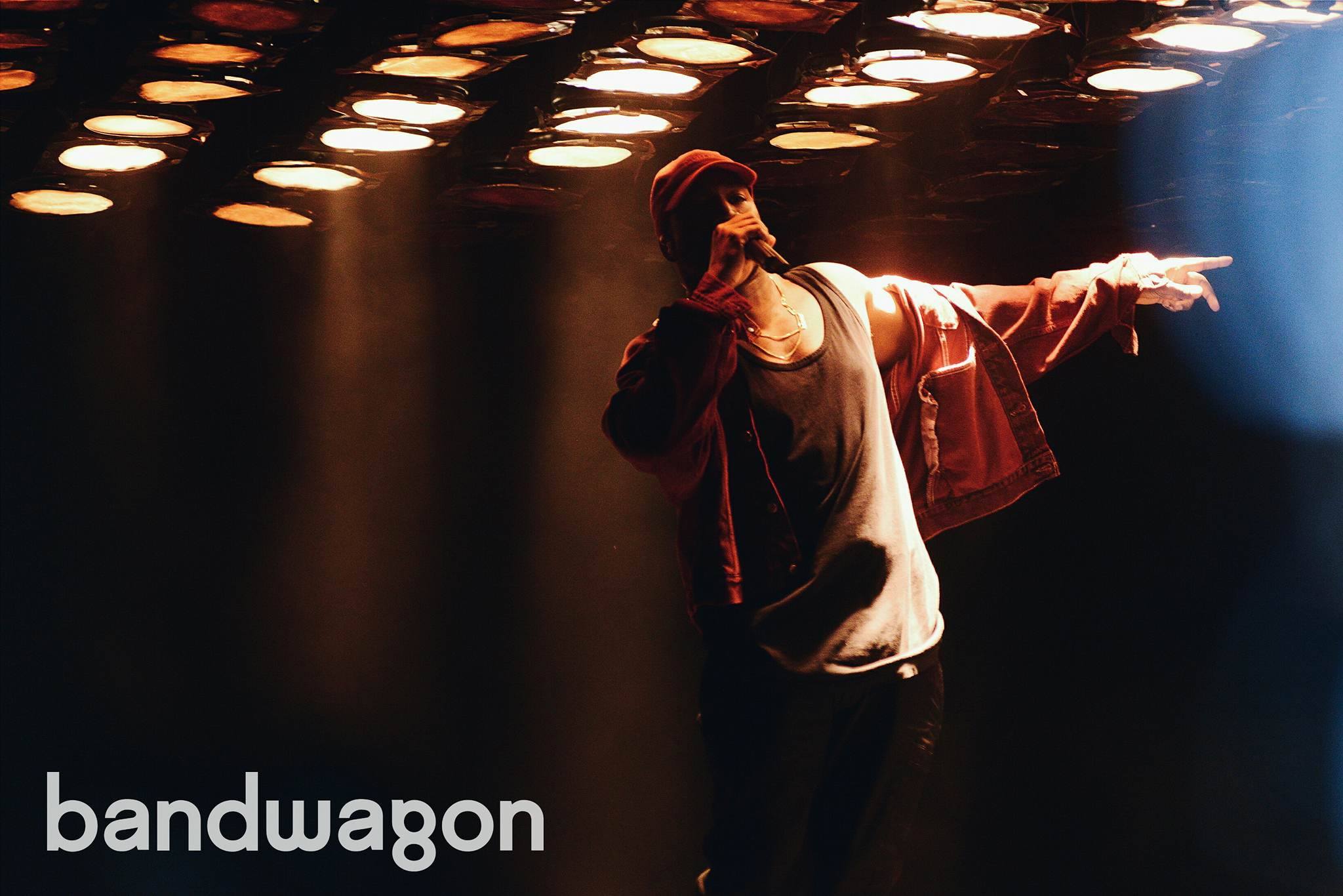 Kanye West all smiles in Manila for first show of 2016