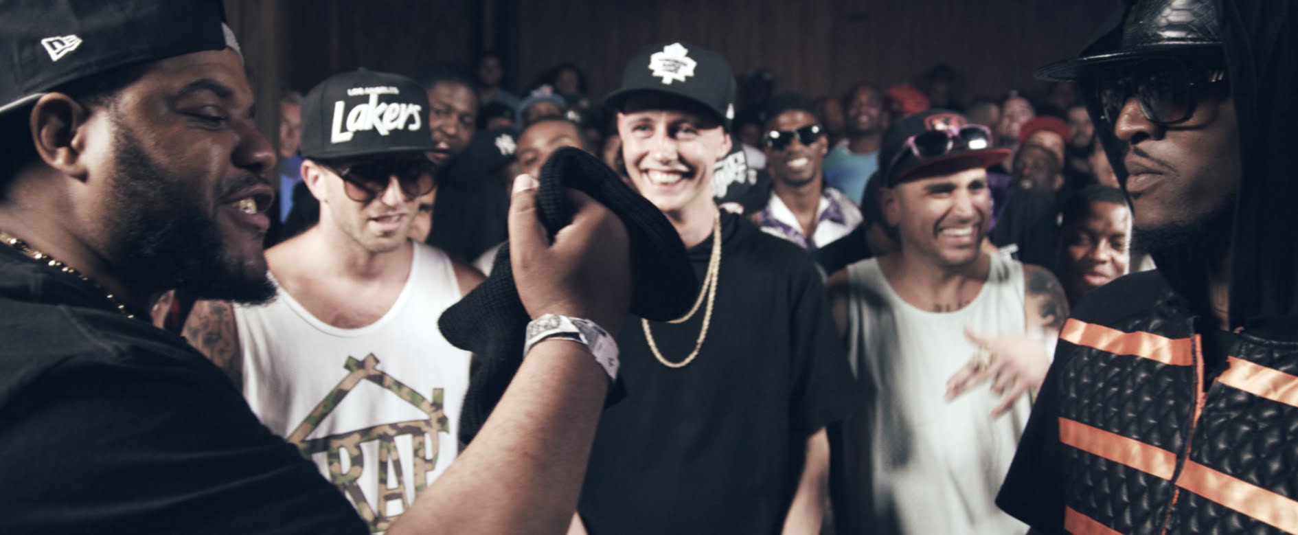 Рэп батл экспайна. Рэп батл экспайна. Рэп батл экспайна. Версус батл мем. Рэп батл экспайна.