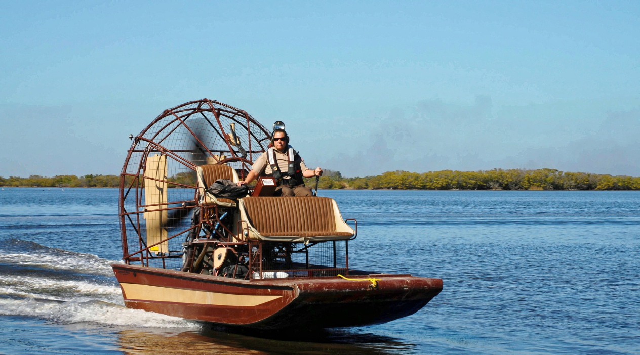 30Minute Airboat Adventure on Lake Jesup Book Tours & Activities at