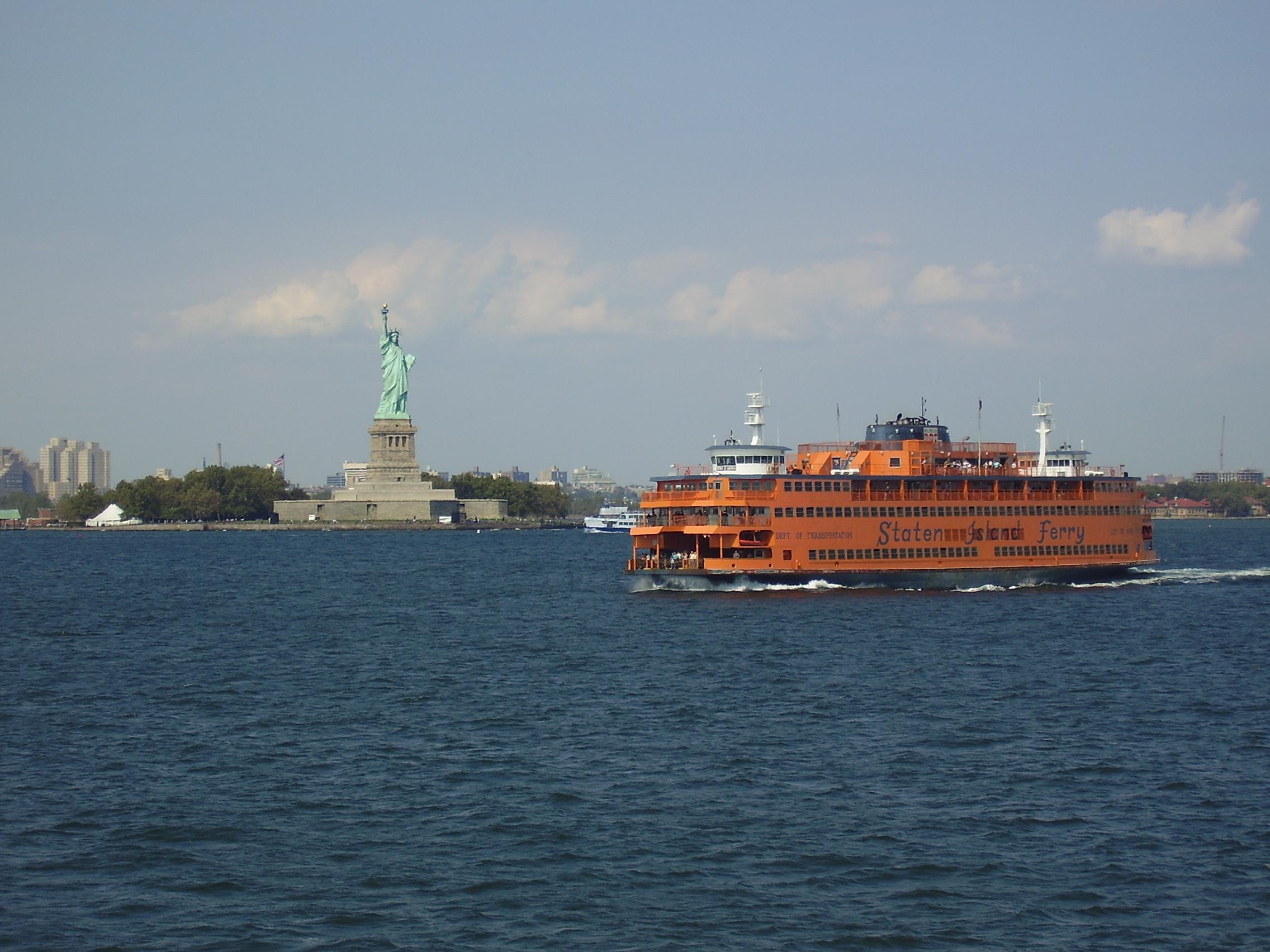 Land Adventures in Downtown Manhattan with Danish Tour Guide - New York City