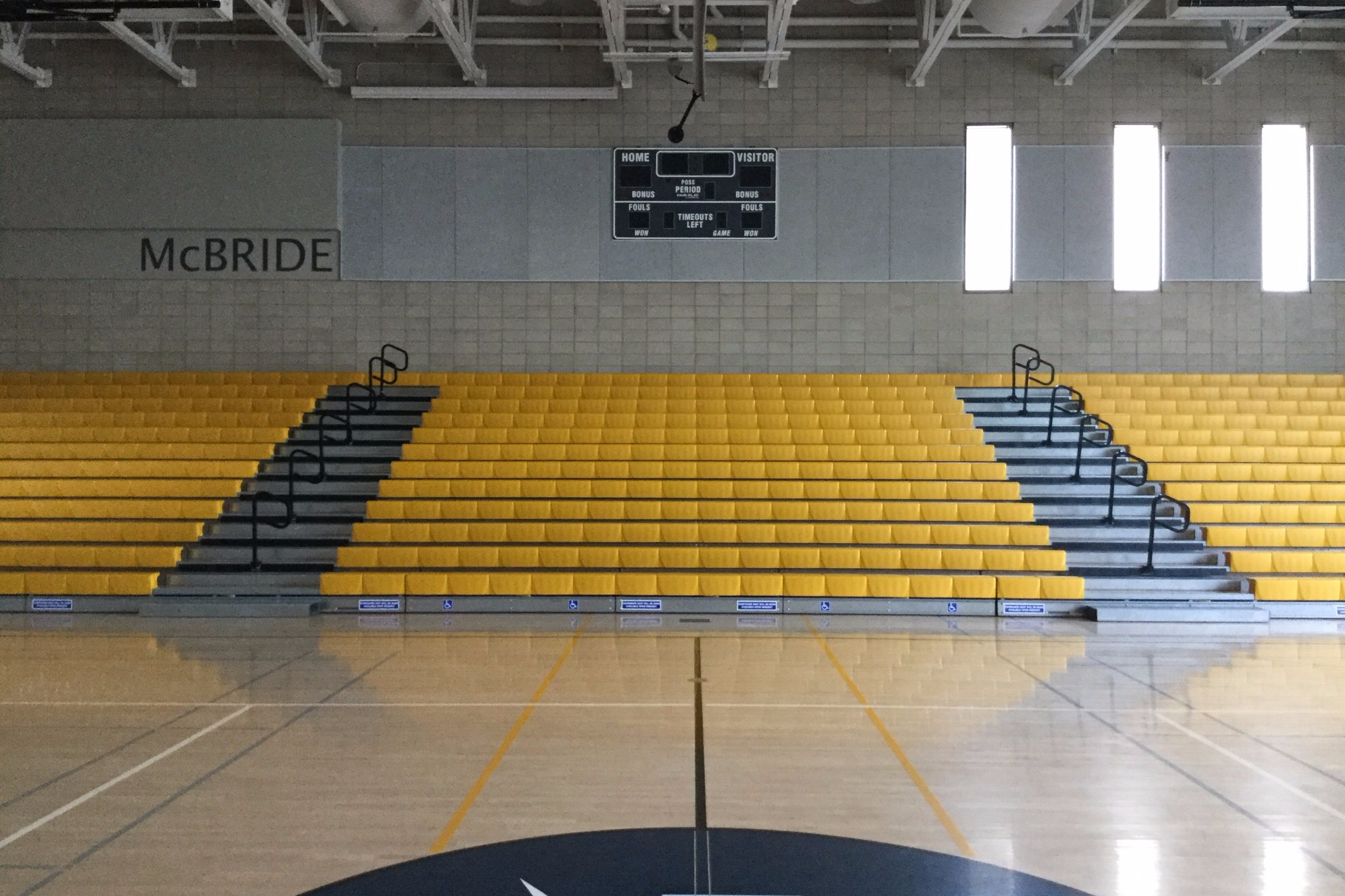 Gymnasium - Large