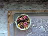 Organic Rose & Chamomile White Tea from Marble & Milkweed