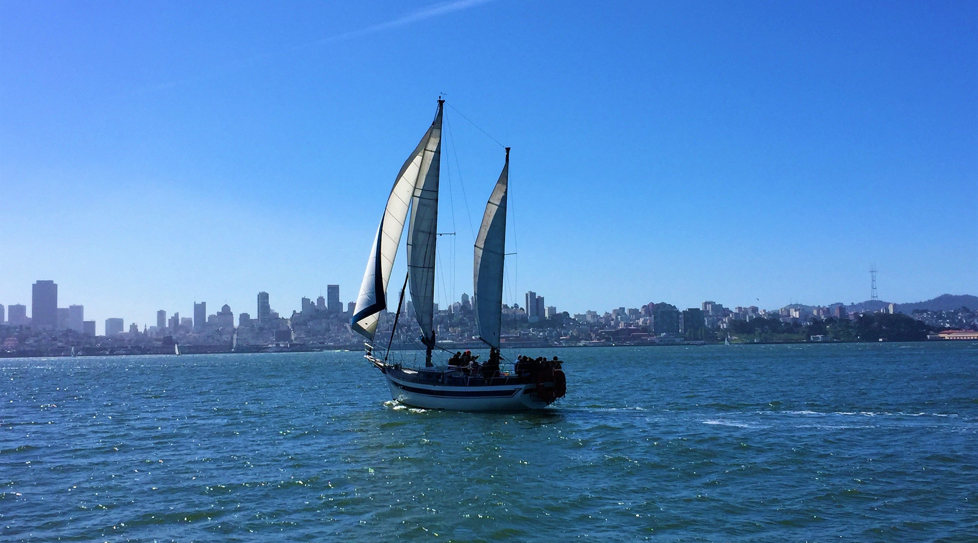 Golden Gate Bridge Champagne And Mimosa Sail In San Francisco Book Tours Activities At Peek Com