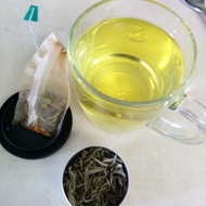 White Saffron Tea / Thé Saffron Blanc from Thé de Cru