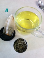 White Saffron Tea / Thé Saffron Blanc from Thé de Cru